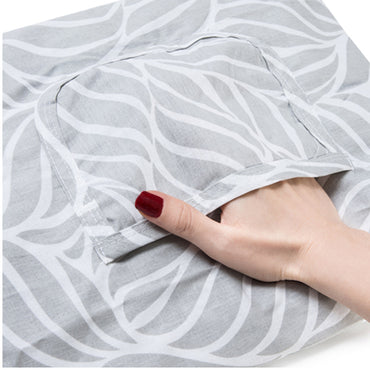 مريلة رضاعة بيبي جيم مع جيب باللون الرمادي