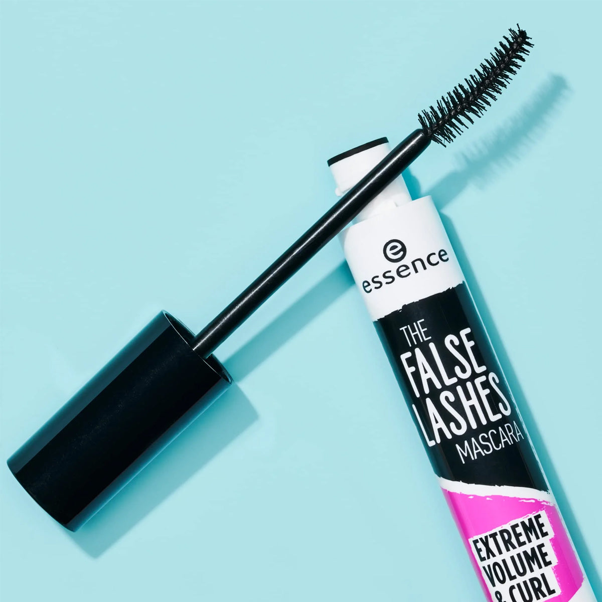 Essence The False Lashes Extreme Volume & Curl Mascara + Free Eyelash Brush