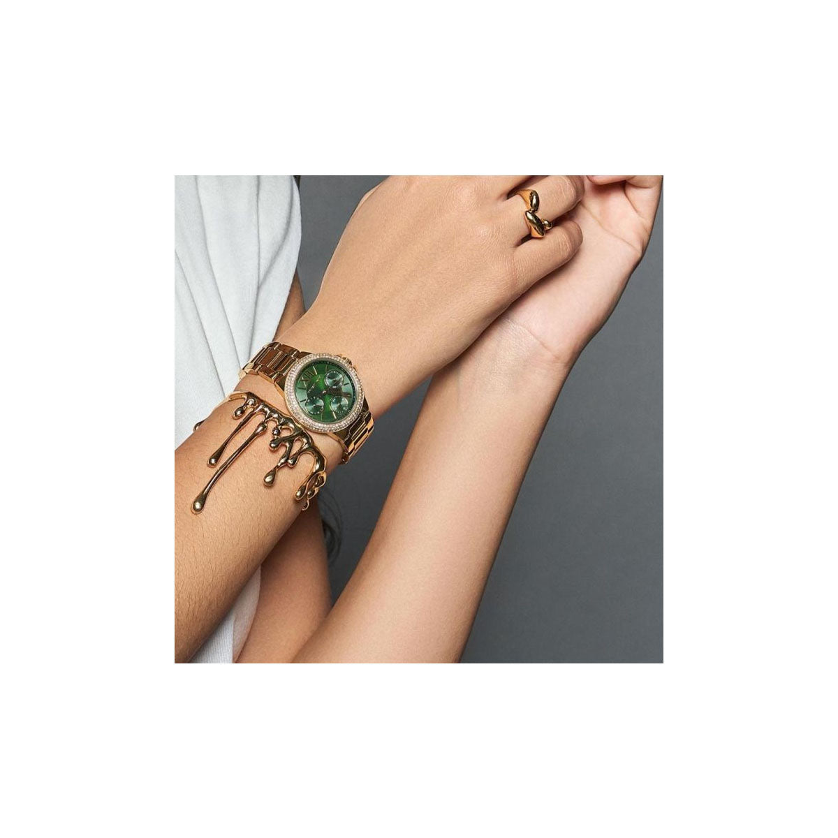 Michael Kors MK6981 Women’s Watch 33 Mm Gold