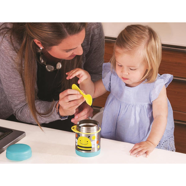 وعاء طعام معزول للأطفال الصغار من سكيب هوب زو - نحلة