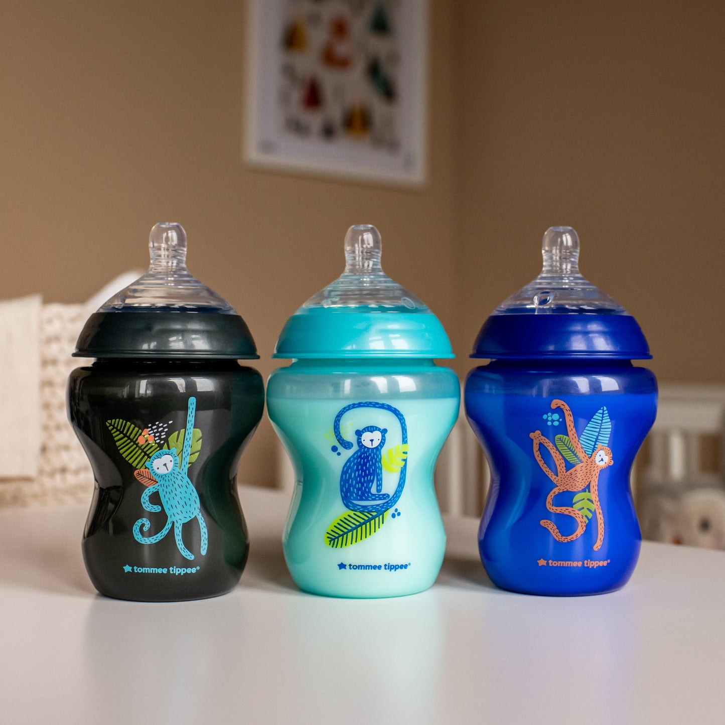 مجموعة تومي تيبي كلوزر تو نيتشر ميدنايت جانغل باللون الأزرق 260 مل