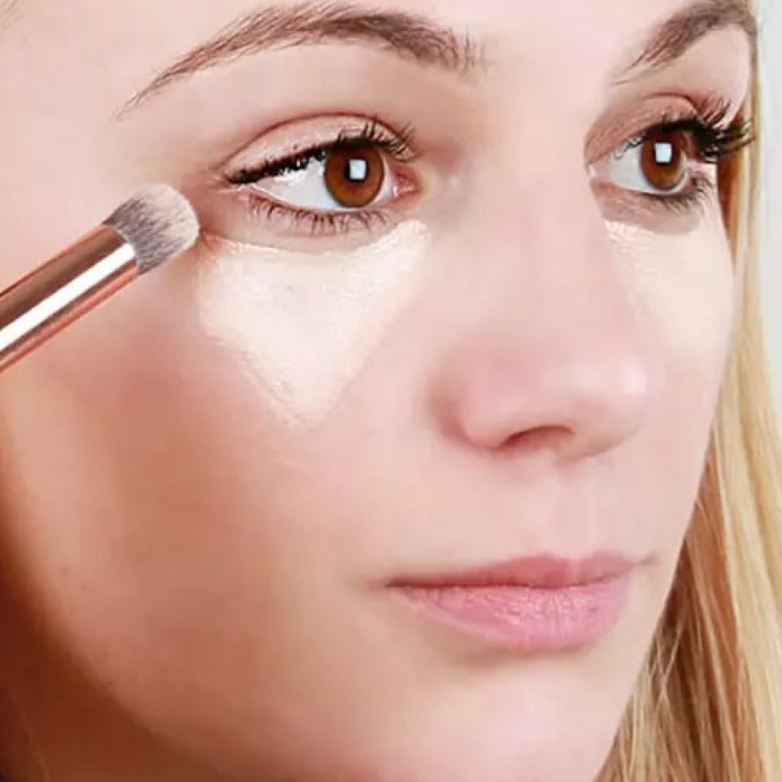 How to apply concealer