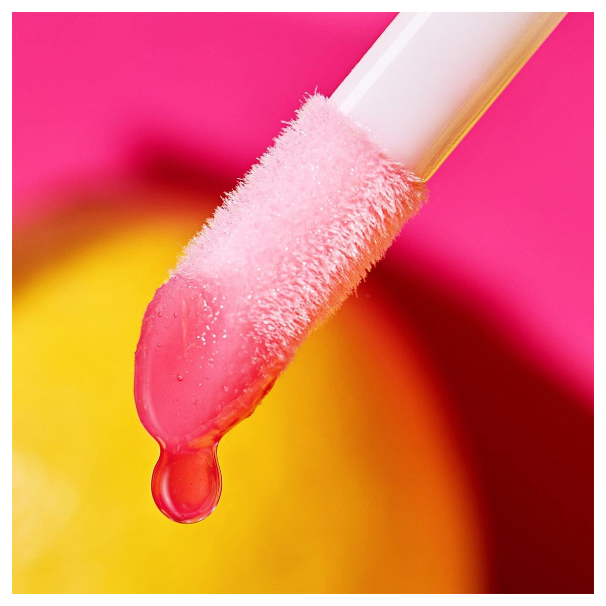 Essence Hydra Kiss Lip Oil 104 Pink Squeeze Essence Hydra Kiss Lip Oil 104 Pink Squeeze