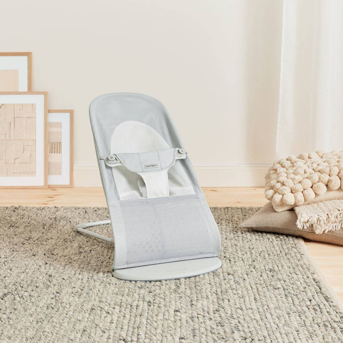Babybjorn Bouncer Balance Soft, Mesh (Silver/White) - Light Grey Frame