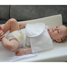 Load image into Gallery viewer, Babyjem Swaddle Changing Mat White