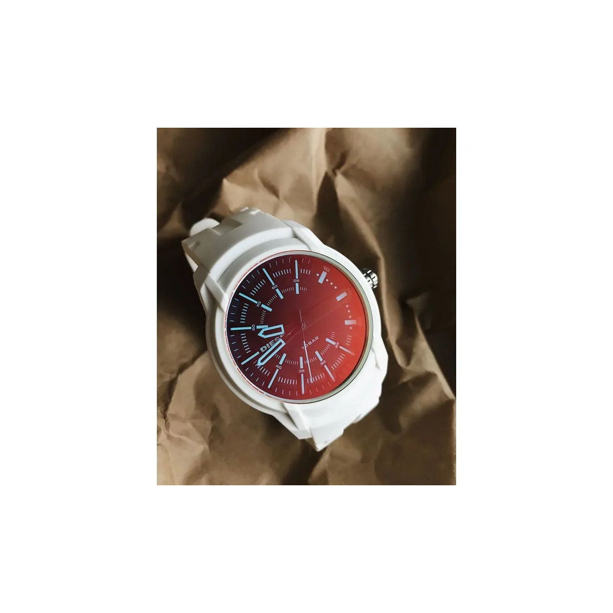 Diesel DZ1818 Armbar Men's Watch 45mm White Diesel DZ1818 Armbar Men's Watch 45mm White