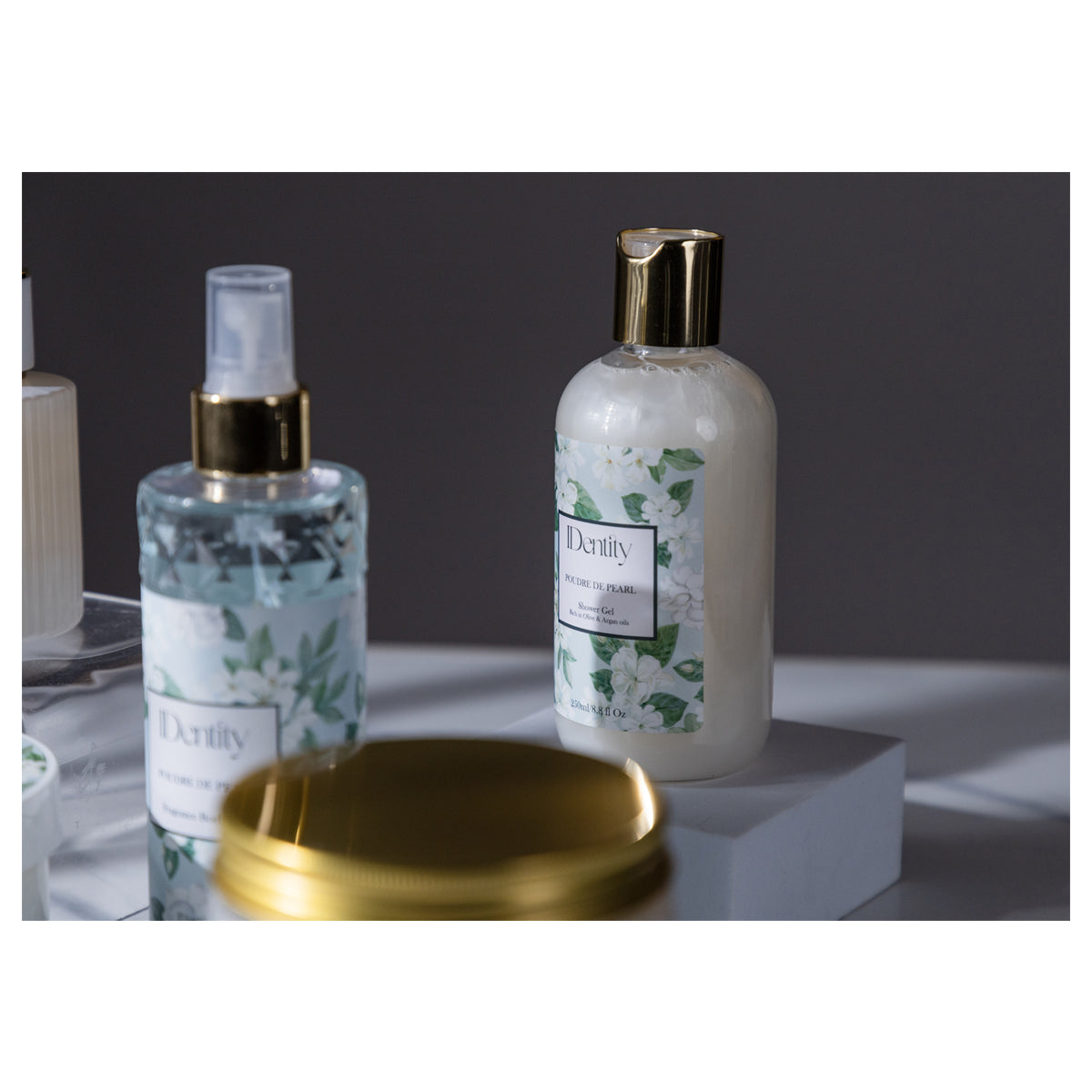 Identity Poudre De Pearl Shower Gel 250 ml Identity Poudre De Pearl Shower Gel 250 ml