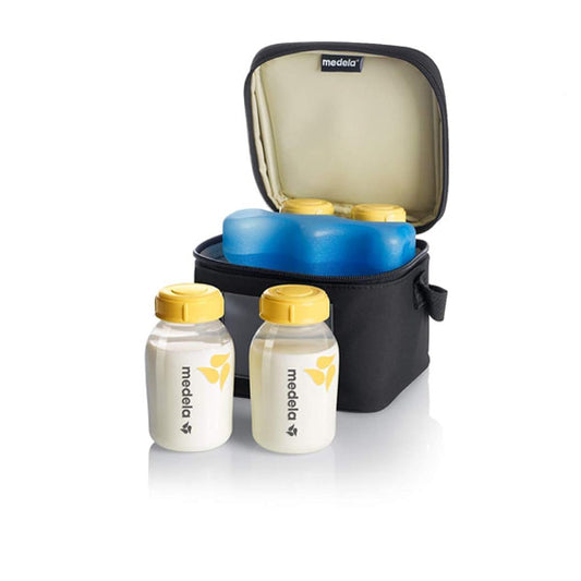 Medela Cooler Bag With 4 Breastmilk Bottles